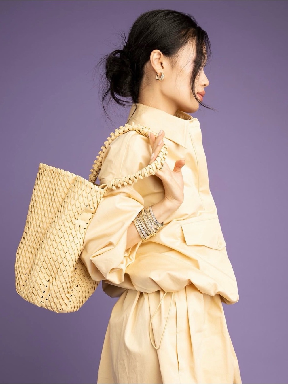 NWT - APM Monaco Pastel Yellow Woven Bucket Bag with Matching Pouch